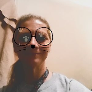 Meet your Posher, Candace